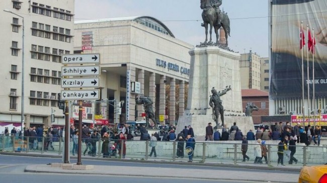 Pandemi Ankara'yı fena vurdu
