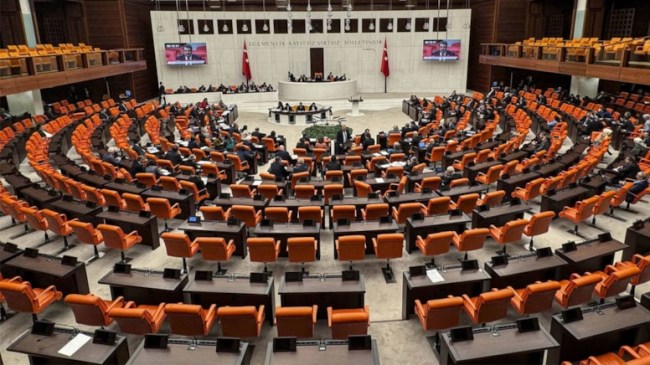 AKP ve MHP’den ret
