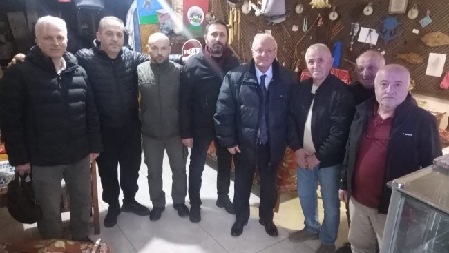 Erkmen, Salı Pazarı Esnafının Sorunlarını Dinledi