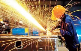 Üretim çarkları iyice yavaşladı