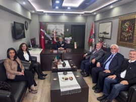 İYİ Partiden Ünlü^ye ziyaret