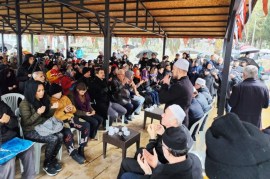 GELENEKSEL MEVLİD PROGRAMINDA 30 BİN ÇİÇEK FİDESİ DAĞITILDI