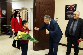 KDZ. EREĞLİ BELEDİYESİ KOLTUĞUNA DENİZ KADİR AKBAŞ OTURDU